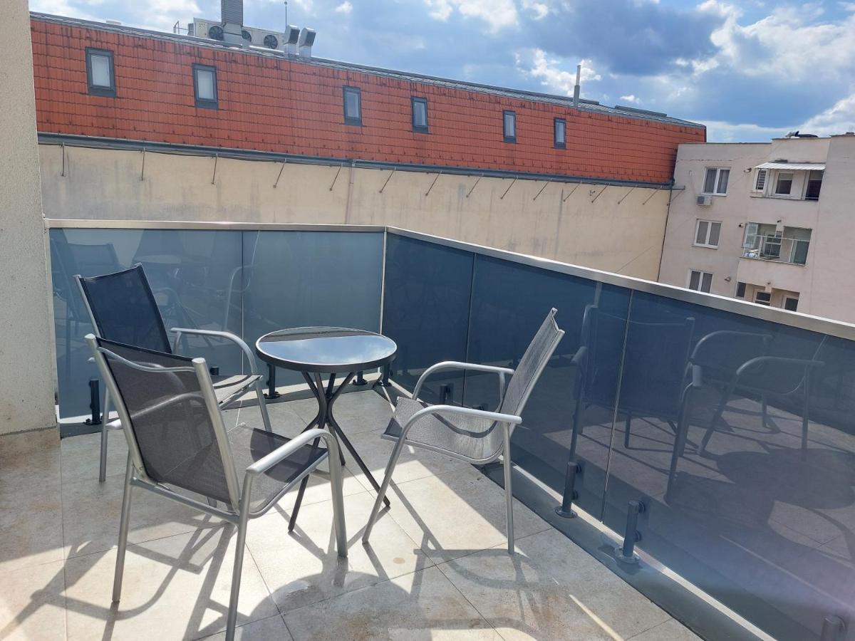 Nomi Ultracentral Apartments Târgu-Mureş Buitenkant foto